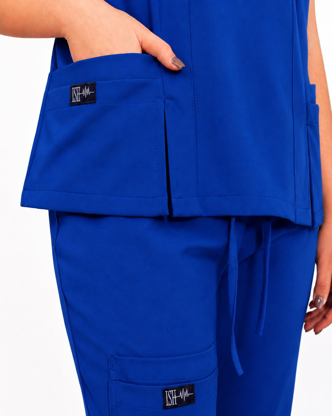 Bolsillo de la blusa scrub Royal azul para dama ISH Outfitters.